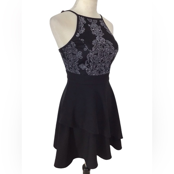 Speechless Filigree Halter Skater Dress Juniors Size 5 - Picture 4 of 10